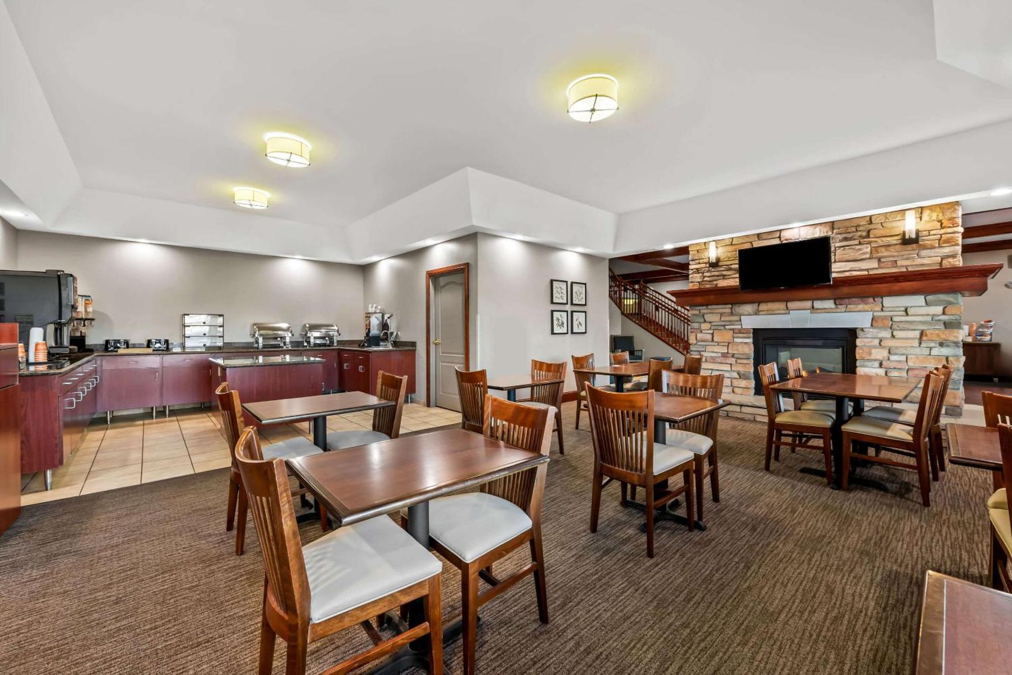 Country Inn & Suites By Radisson, Red Wing, Mn Exterior photo