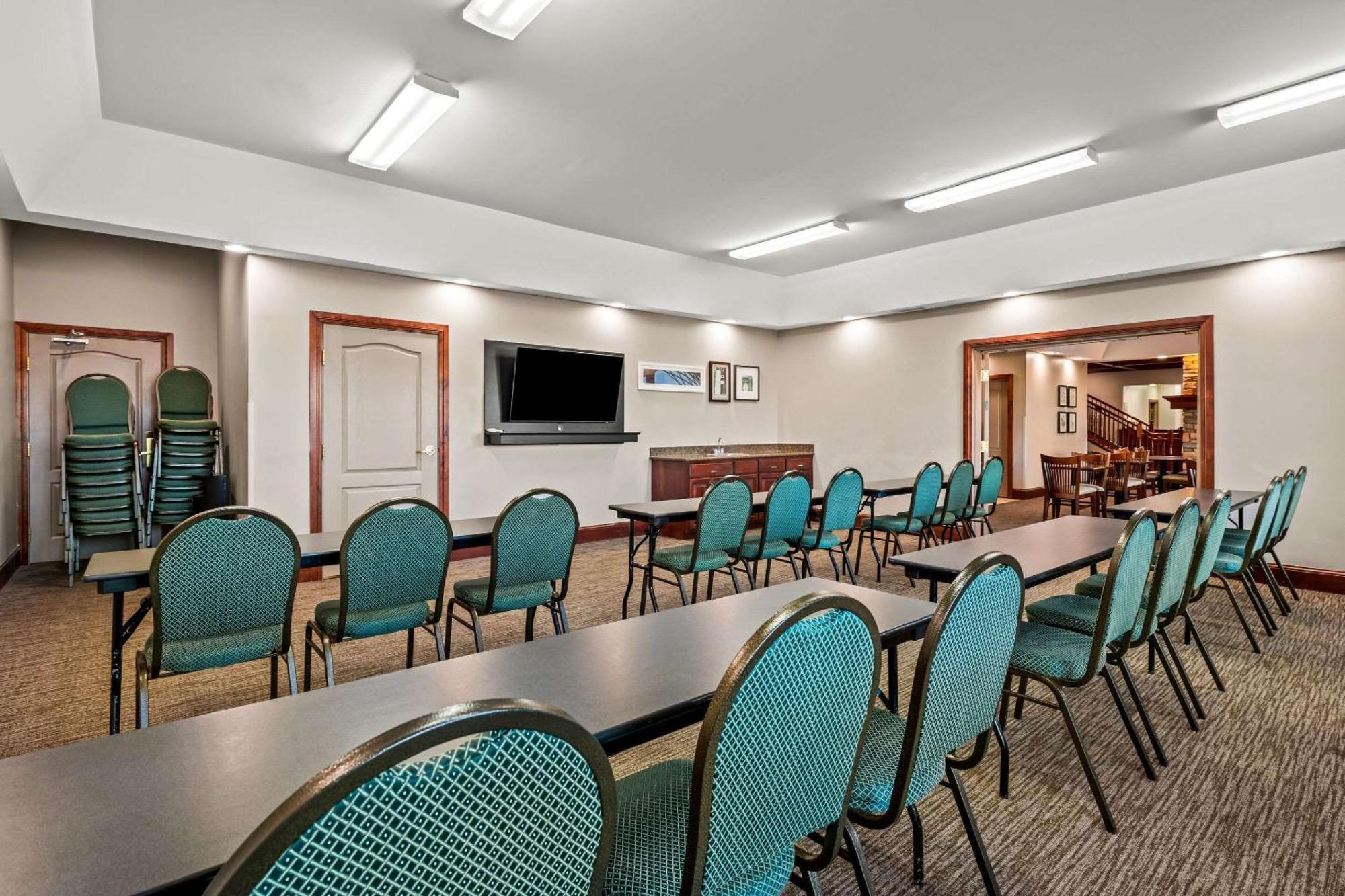 Country Inn & Suites By Radisson, Red Wing, Mn Exterior photo